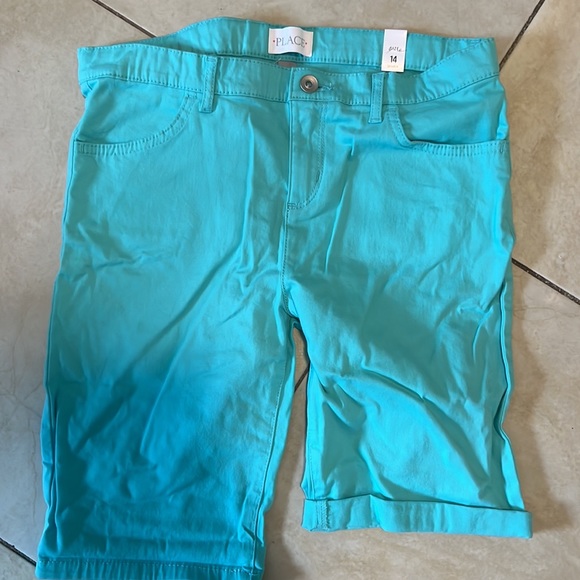 Sz14 Children’s place shorts - Picture 2 of 3